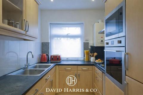 2 bedroom apartment to rent, Finchley Road, London
