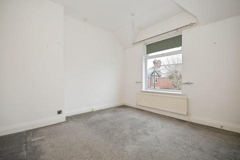 2 bedroom terraced house for sale, Devonshire Avenue East, Hasland, Chesterfield, S41 0AE
