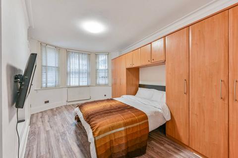 2 bedroom flat to rent, Old Marylebone Road, Marylebone, London, NW1