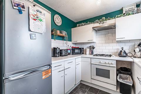 2 bedroom terraced house for sale, Cae'r Gerddi, Pontypridd CF38