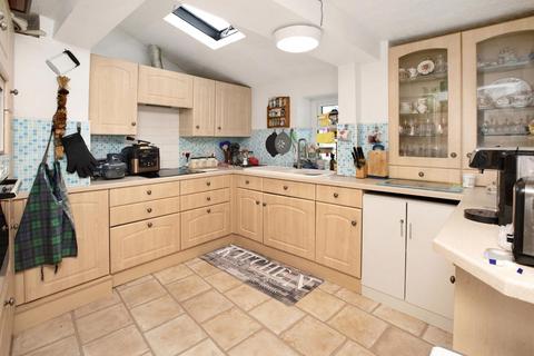 3 bedroom end of terrace house for sale, Old Town Street, Dawlish EX7