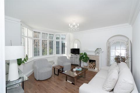 4 bedroom semi-detached house for sale, Otley Road, Adel, Leeds, Leeds LS16