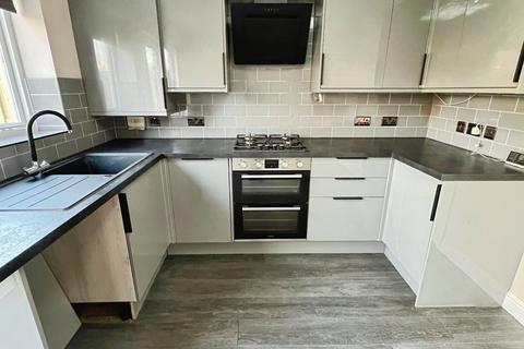 2 bedroom semi-detached house for sale, Marsland Court, Cleckheaton BD19