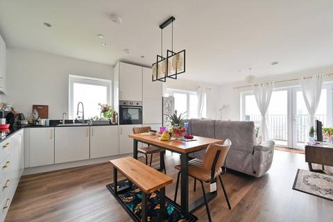 2 bedroom flat for sale, Sydney Road, WD18, Watford, WD18