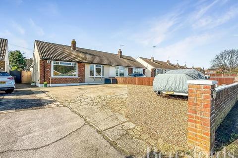 2 bedroom bungalow for sale, Gorse Lane, Clacton-on-Sea, CO15