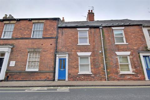 2 bedroom terraced house for sale, Lairgate, Beverley
