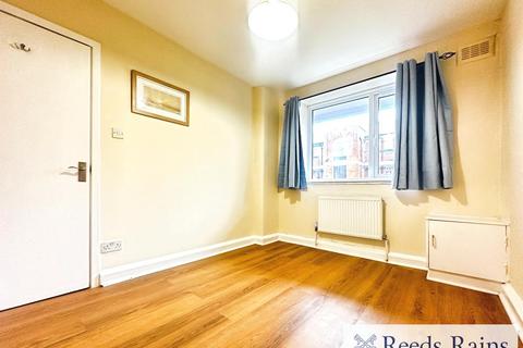 2 bedroom apartment to rent, Salford M5