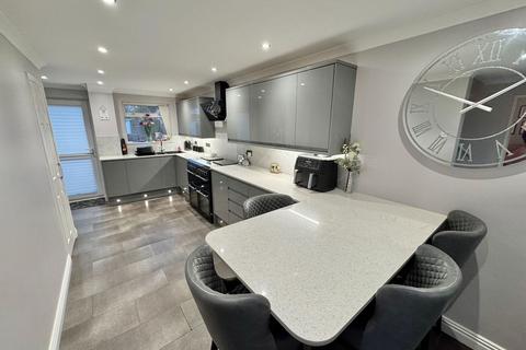 3 bedroom terraced house for sale, Clittaford Road, Plymouth PL6