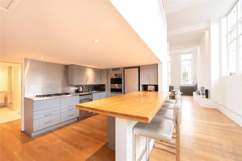 2 bedroom flat for sale, Amies Street, London, SW11