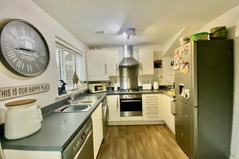 3 bedroom terraced house for sale, Ash Close, Yaxley, Peterborough