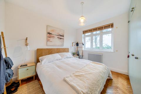 2 bedroom apartment for sale, Highland Road, London