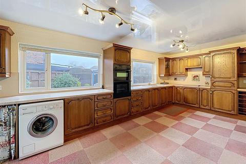 undefined, Siddeley Avenue, Kenilworth