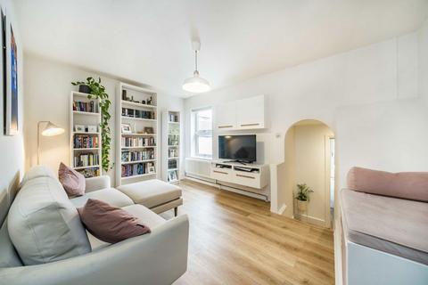 2 bedroom flat for sale, Eardley Road, London SW16