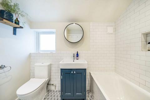 2 bedroom flat for sale, Eardley Road, London SW16