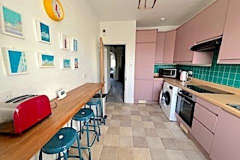 2 bedroom apartment to rent, Brunswick Square, Hove BN3 1EH