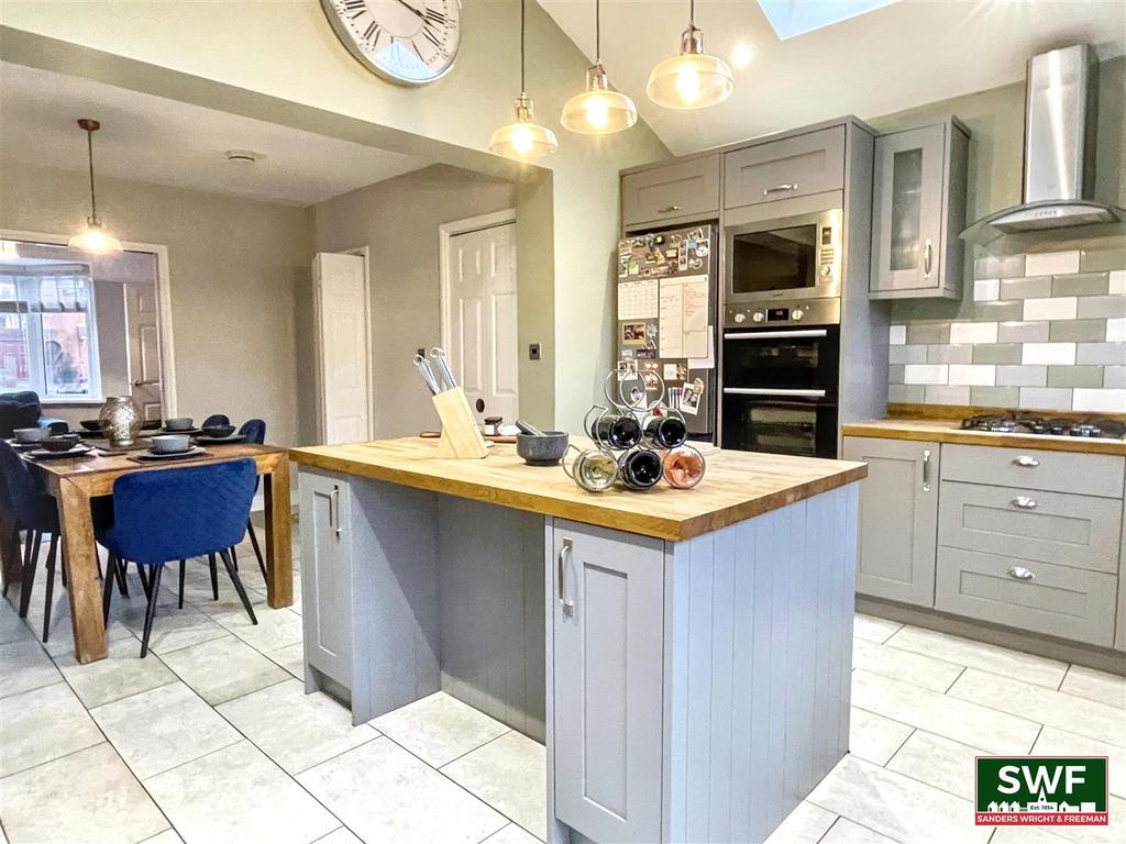 Dining kitchen6.jpg
