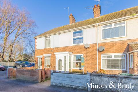 2 bedroom terraced house to rent, Elm Road, Caister-On-Sea