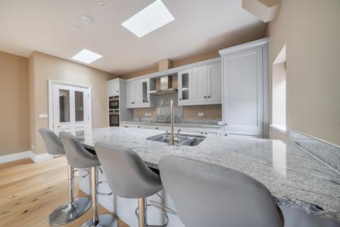 2 bedroom apartment for sale, Kings Drive, Midhurst, GU29