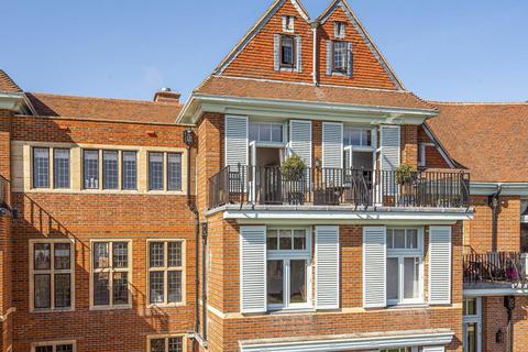 2 bedroom apartment for sale, Kings Drive, Midhurst, GU29