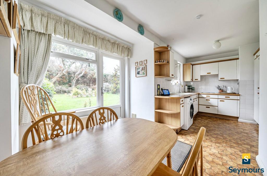 Kitchen/Dining