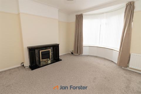 3 bedroom semi-detached house to rent, Stokesley Grove, High Heaton