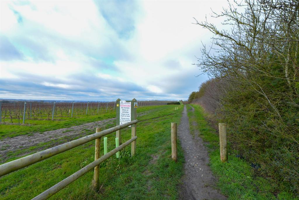Barn Meadow Cottages, Boxley9.jpg