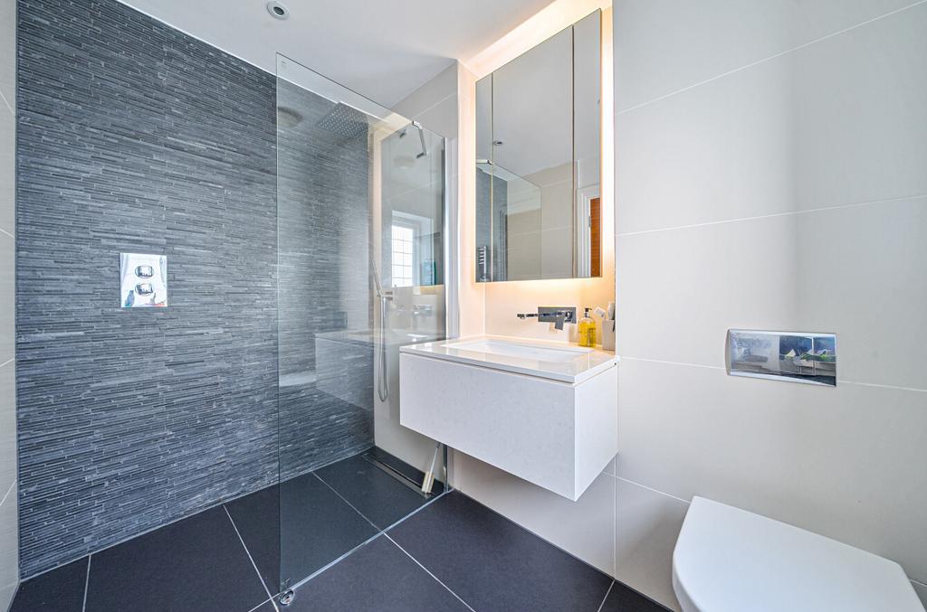 Ensuite 2