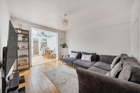 2 bedroom maisonette for sale, Grove Close, Kingston Upon Thames, KT1
