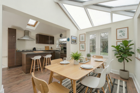 3 bedroom terraced house for sale, Haynt Walk, London SW20