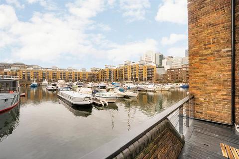 undefined, Mews Street, London E1W