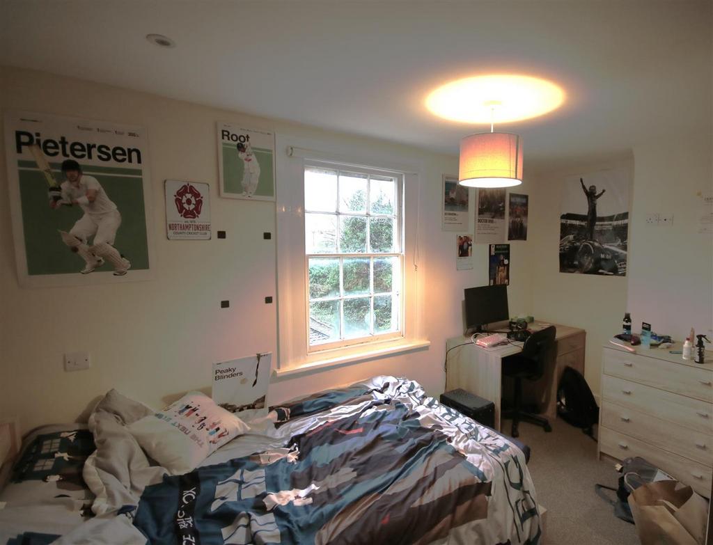 Bedroom 5a.JPG