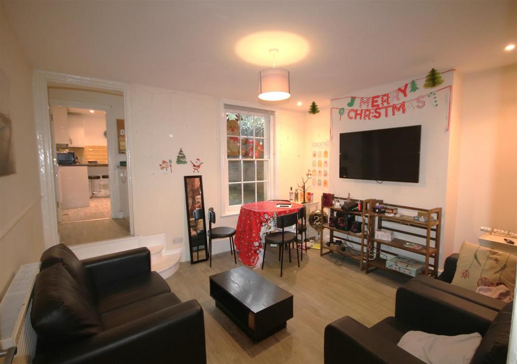 Living Room a.JPG