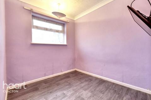 2 bedroom semi-detached bungalow for sale, Bel Air Chalet Estate, Clacton-On-Sea