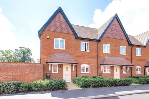 3 bedroom end of terrace house for sale, Hazylwood, Berkshire RG40