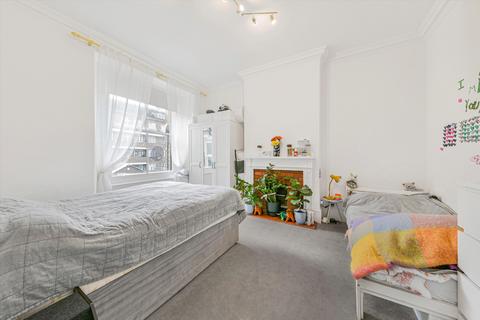 2 bedroom flat to rent, St. Johns Wood High Street, London, NW8