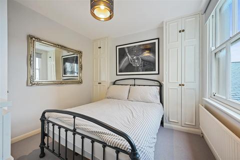 1 bedroom flat for sale, Blythe Road, London W14