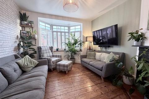 3 bedroom terraced house for sale, Beauchamp Road, Warwick