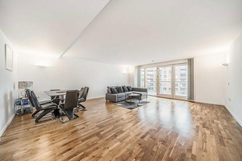 2 bedroom flat for sale, Fairmont Avenue, London E14