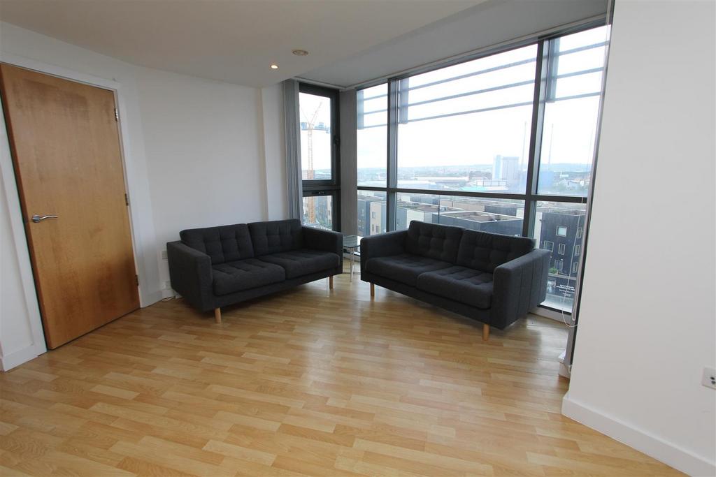Living Room1.JPG