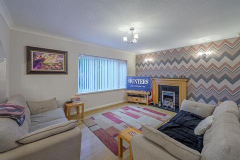 undefined, Barnett Close, Kingswinford, DY6 9PW
