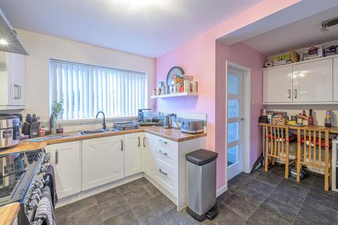 undefined, Barnett Close, Kingswinford, DY6 9PW