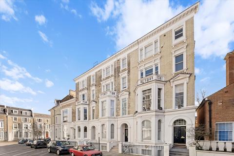 2 bedroom flat for sale, Campden Hill Gardens, London, W8