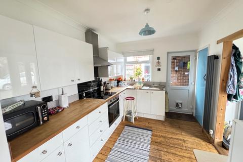 2 bedroom bungalow for sale, Branksome Close