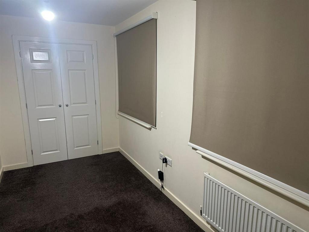 Master bedroom 1.jpeg