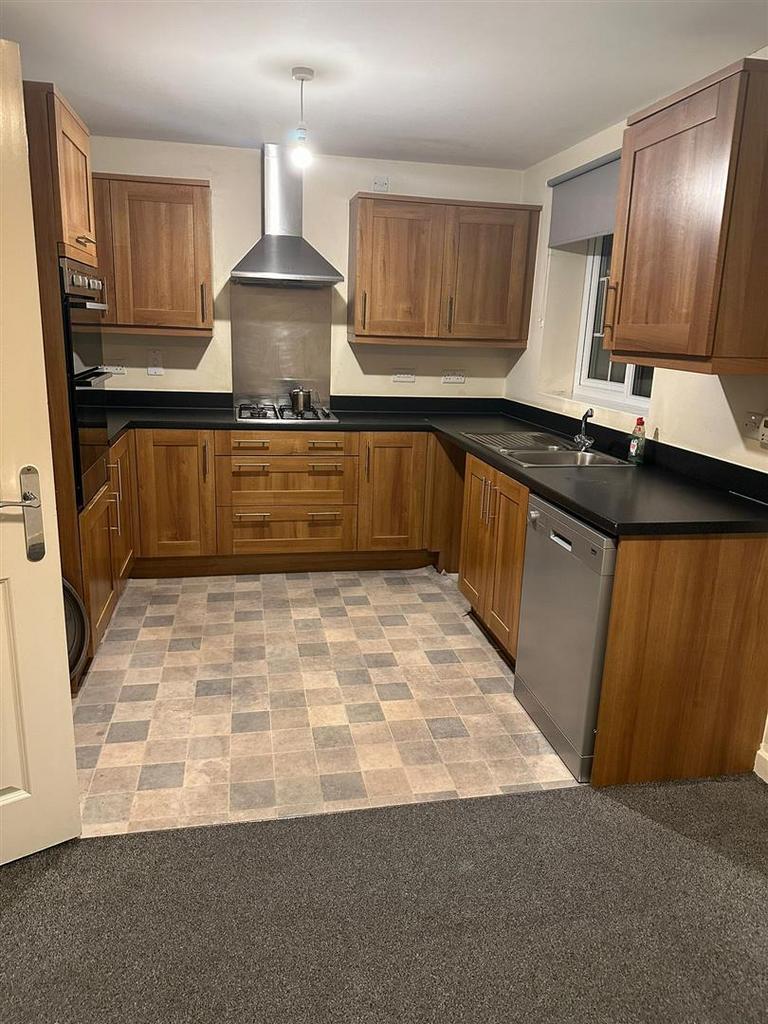 Kitchen   .jpeg