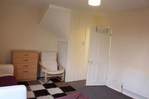 2 bedroom house to rent, Dunkirk Road, Dunkirk NG7