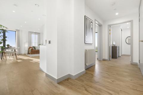 2 bedroom apartment to rent, Selborne Road, London, E17