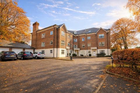 2 bedroom apartment for sale, Woodbridge Drive, CAMBERLEY GU15