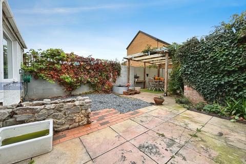 3 bedroom end of terrace house for sale, Leinster Avenue, Knowle, Bristol