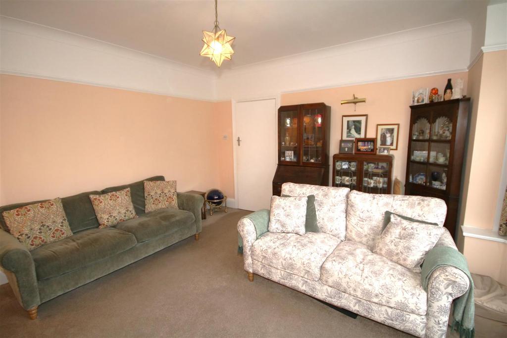Living Room b.JPG